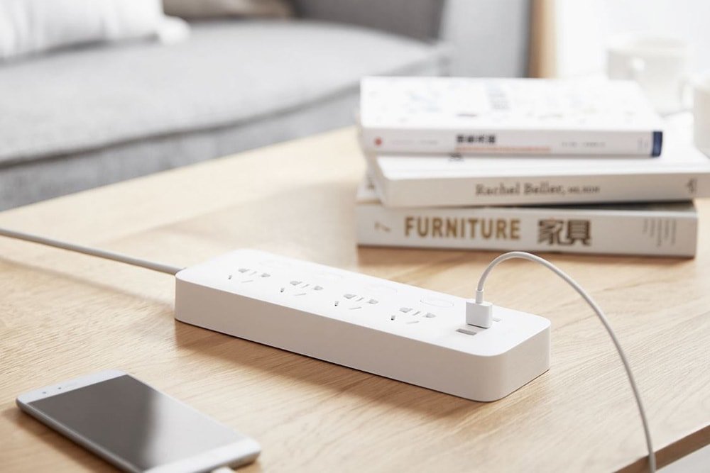 Xiaomi Intelligent Power Strip Socket Portable Plug Adapter for Home Office 100 - 240V 